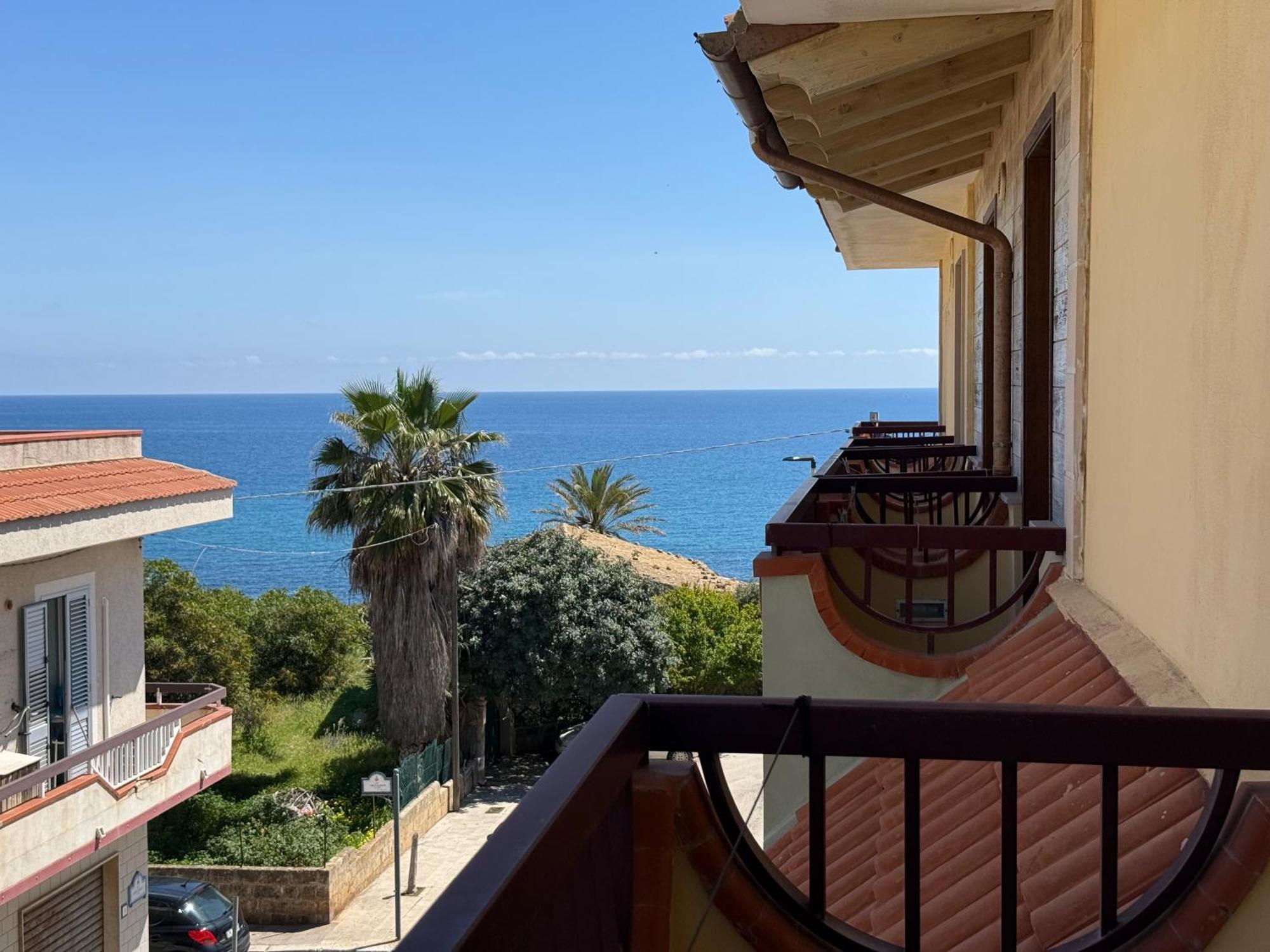 Albergo Perseo Portopalo Di Capo Passero Eksteriør billede